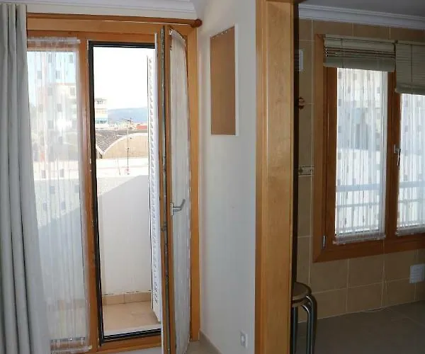 Grace House * نازاريه